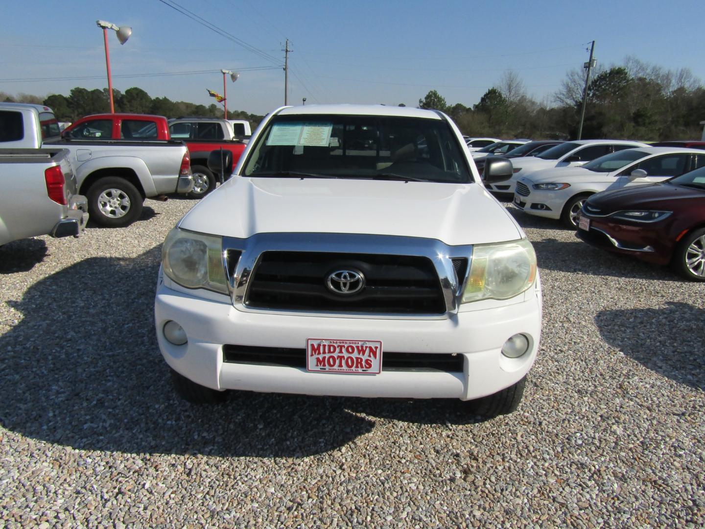 2008 White /Tan Toyota Tacoma PreRunner Access Cab V6 2WD (5TETU62N78Z) with an 4.0L V6 DOHC 24V engine, Automatic transmission, located at 15016 S Hwy 231, Midland City, AL, 36350, (334) 983-3001, 31.306210, -85.495277 - Photo#1